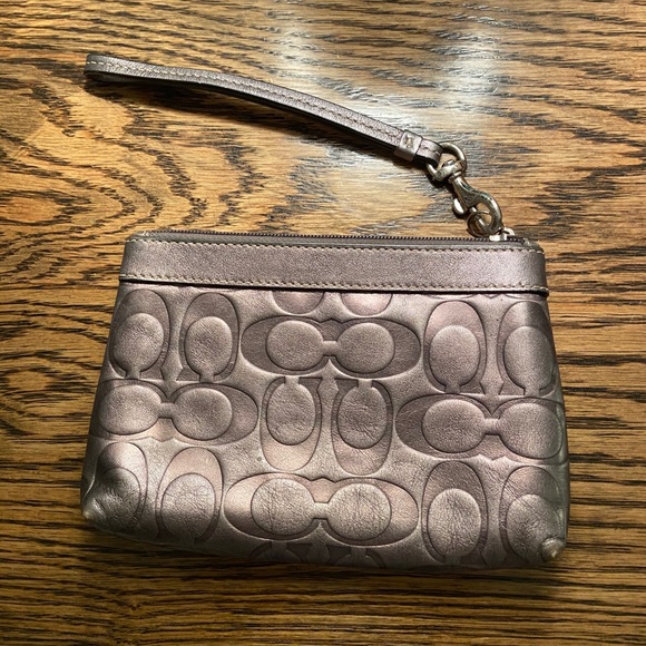Coach Wristlet - Picture 2 of 6